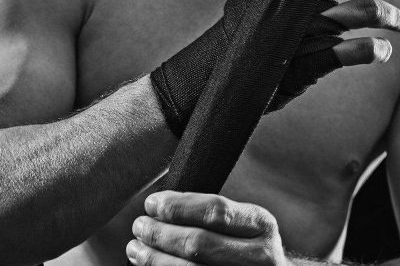 Red Thickened Nylon Boxing Wrist Bandage (4)