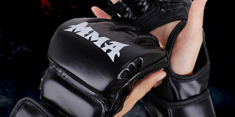 Boxing Gloves with Tiger Claws Design